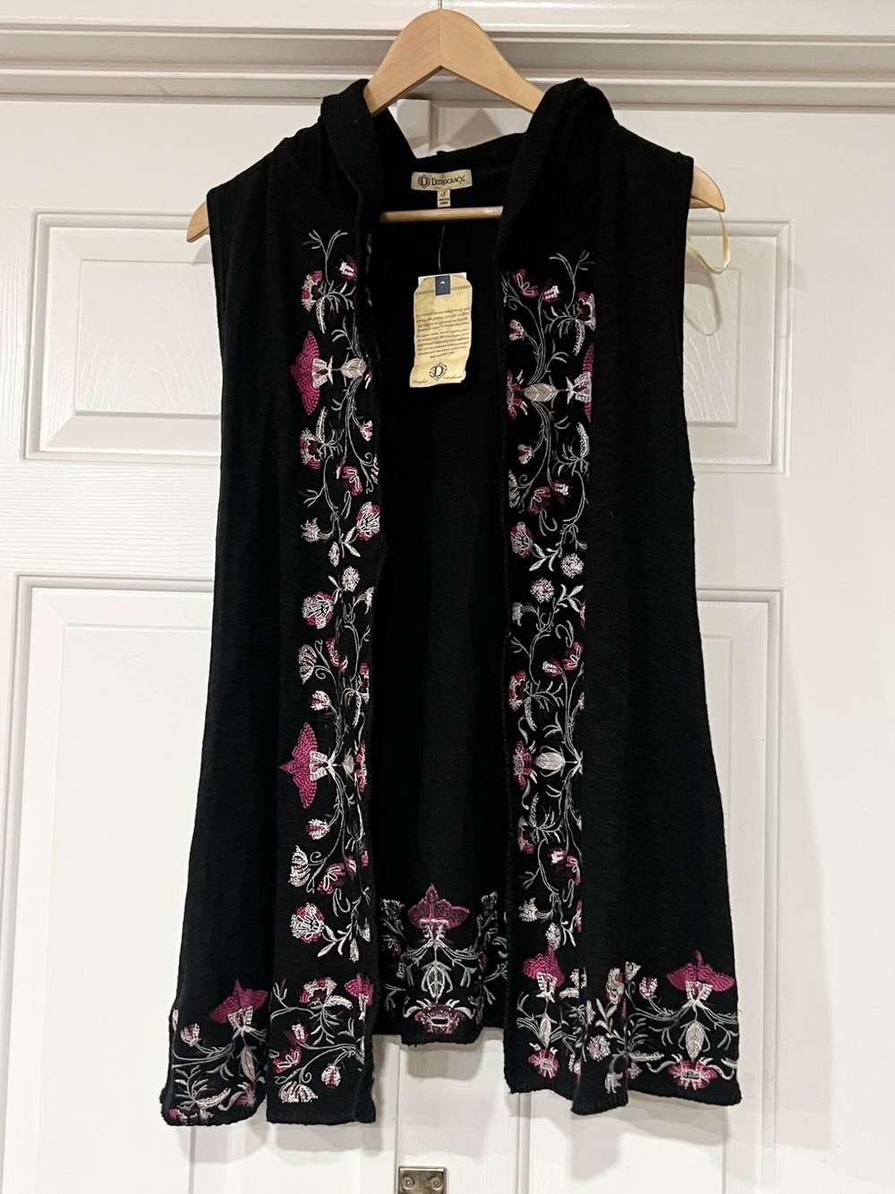 Democracy | Floral Embroidery Open Front Hooded Sweater Vest